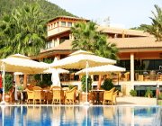 mallorca tagungen hotel mon port snackbar