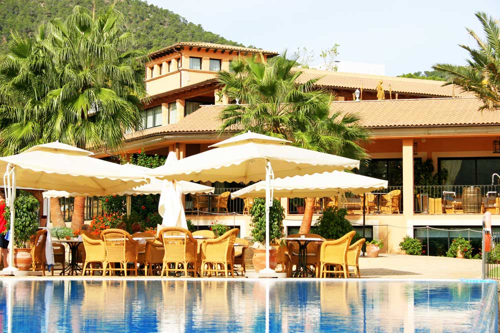 mallorca tagungen hotel son caliu beach club